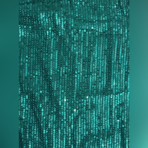 NWOT Blanches Sequin Top Long Sleeve Crew Tunic open shoulder Top - Picture 8 of 13